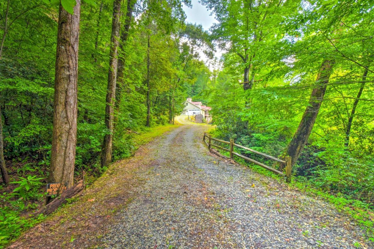 Cozy Riverside Dahlonega Home With Kayaks And Fire Pit Exterior photo